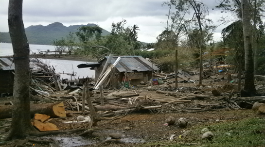 07/02/2014 Filipinas, dos meses después del tifón que devastó el país, en los ojos de Fundación Juan Bonal.