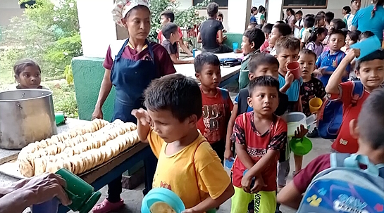 23/09/2024 Alimentos para los niños del Tukuko, en Venezuela