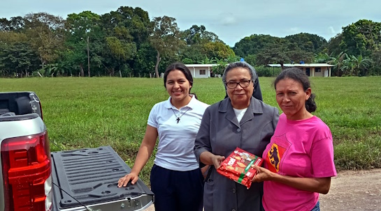 07/02/2025 La incansable labor social de las Hermanas en Aguadulce asiste a los más necesitados